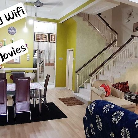 E&A Homestay Klia/ Sepang/ Nilai Ngoại thất bức ảnh